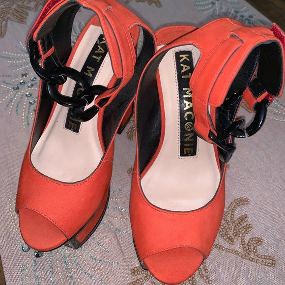 Like-New Kat Maconie London Maya Chunky Chain Heel - Picture 2 of 7